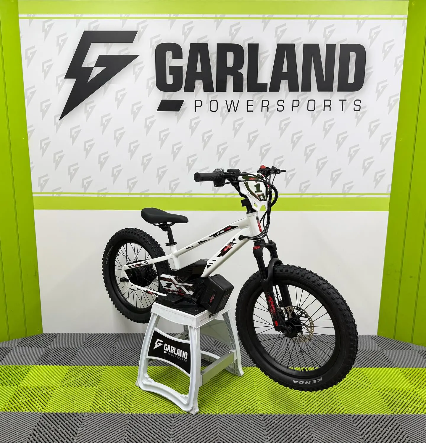Amped A20 Pro Electric Balance Bike - White