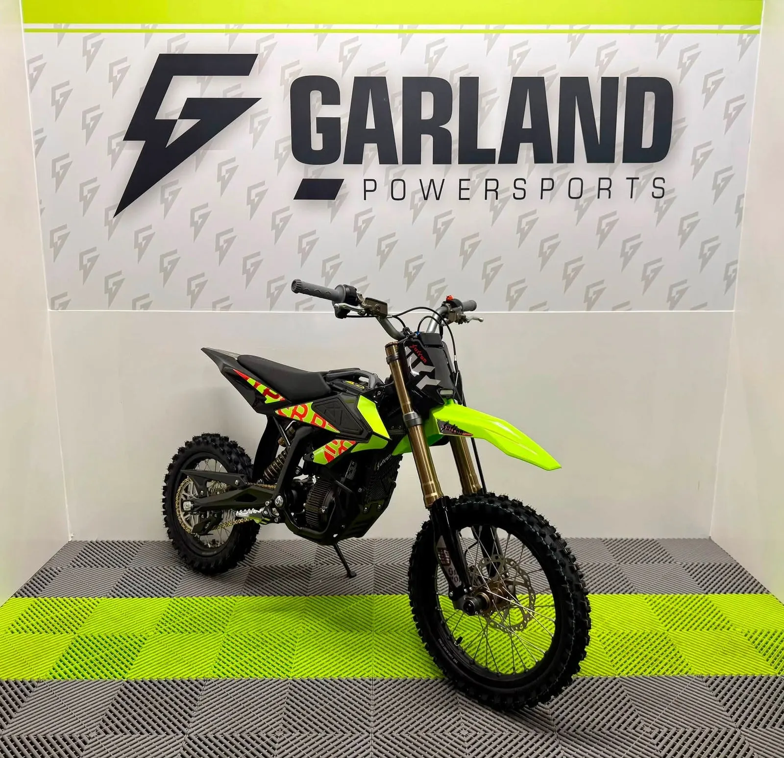 2026 Sur Ron Hyper Bee 8kW 14"/12 - Green