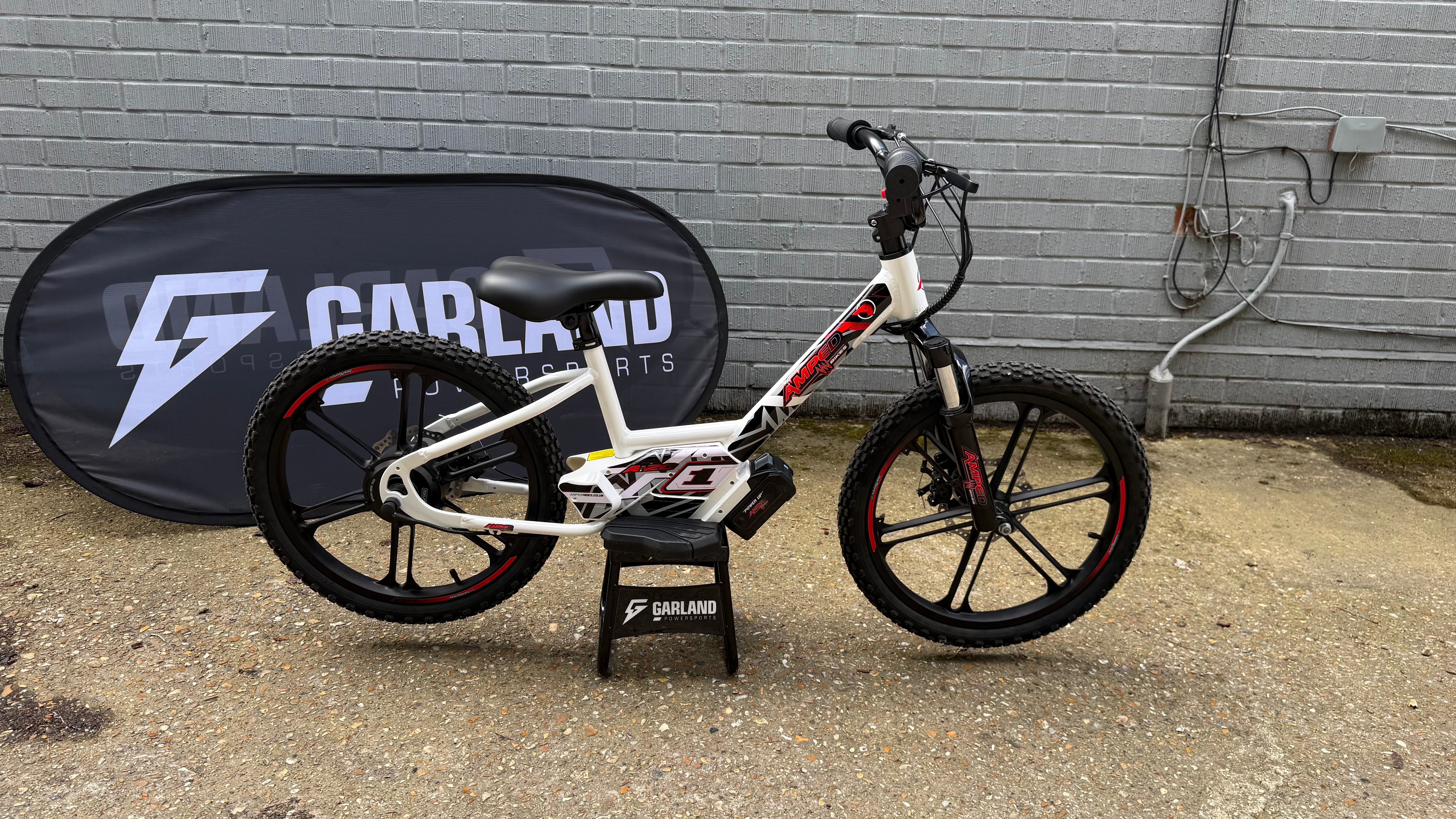 Ex Display Amped A20 540W Electric Balance Bike - White