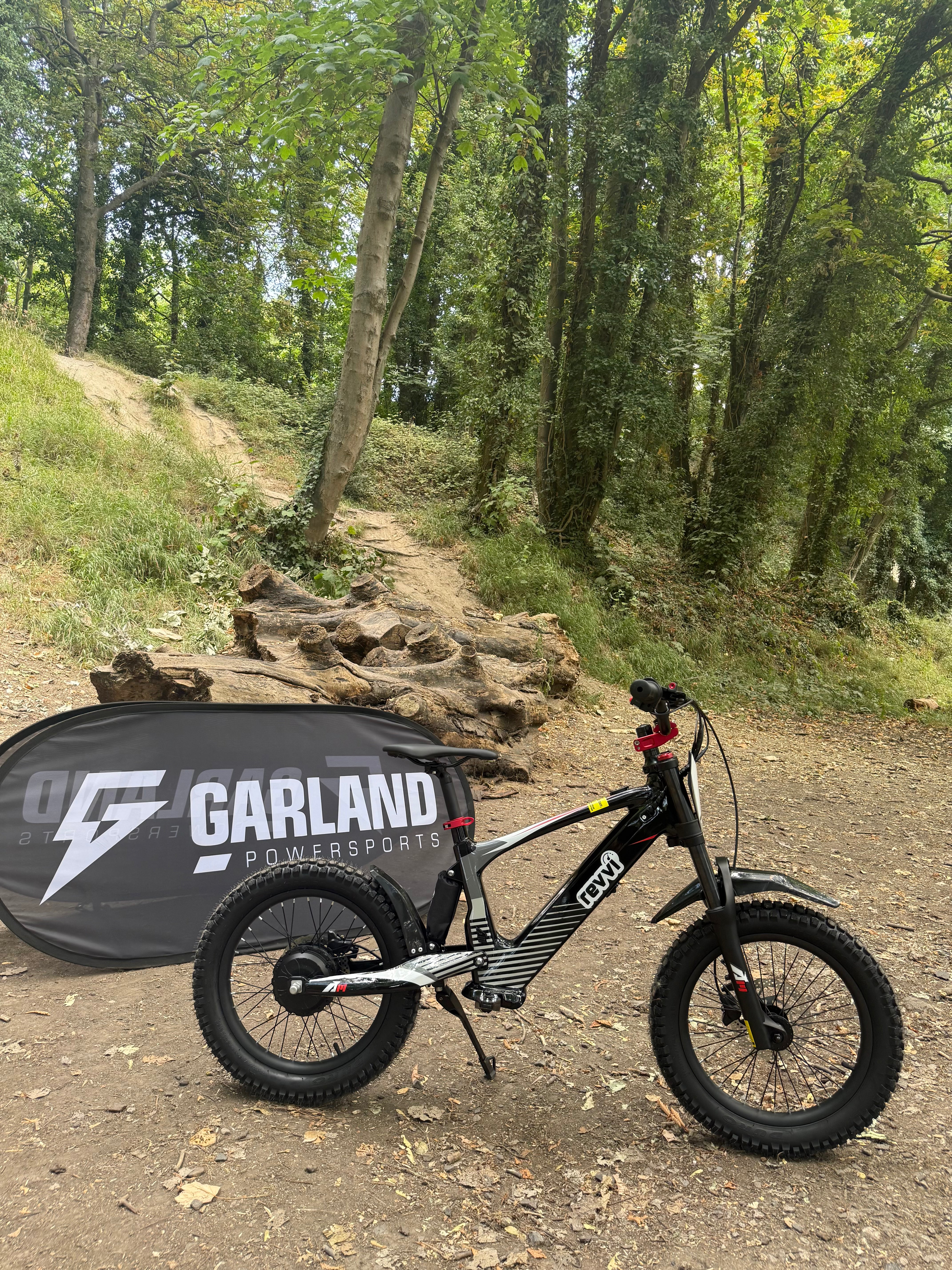 Side view of the Revvi 18 electric bike